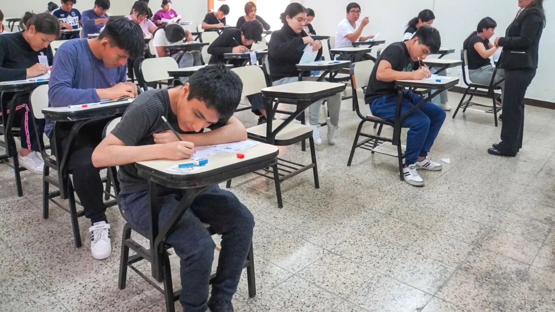 La Beca Permanencia del Programa Nacional de Becas y Crédito Educativo (Pronabec), adscrito al Ministerio de Educación de Perú, abrió ocho mil vacantes para estudiantes de universidades públicas| Andina