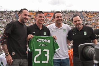 James Rodríguez fue presentado ante la hinchada como nuevo refuerzo de Atlético Nacional -crédito @nacionaloficial/X