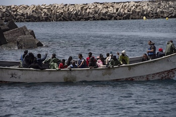 Un cayuco a su llegada