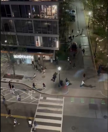 Autoridades y residentes temen nuevos desórdenes tras las concentraciones masivas y peleas entre adolescentes en barrios clave de Washington, D.C (Captura redes sociales)