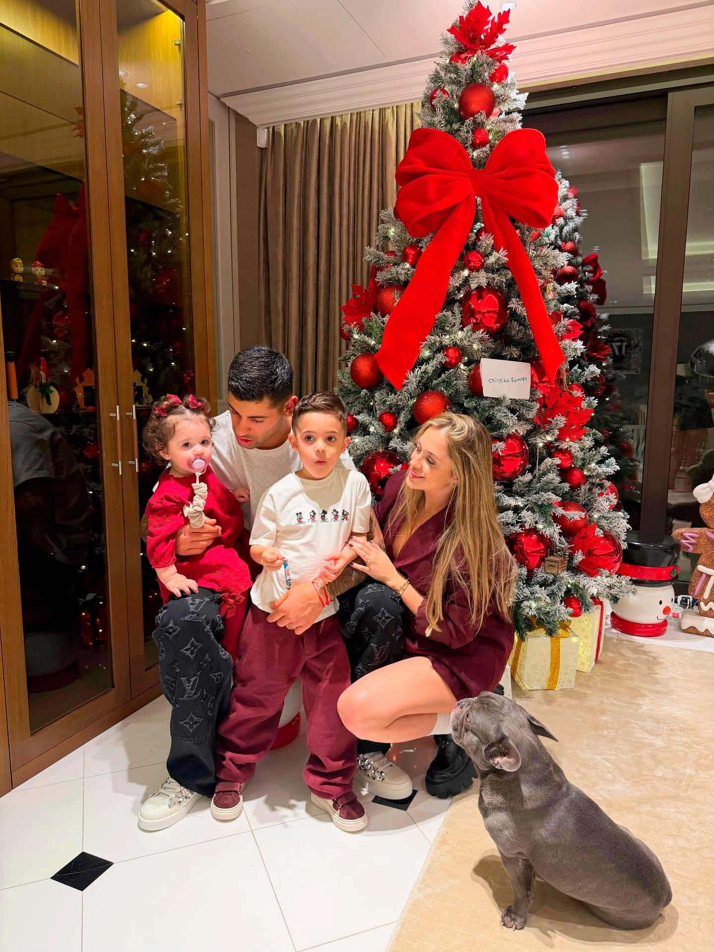 Cuti, Karen y sus hijos, Valentino y Lucy