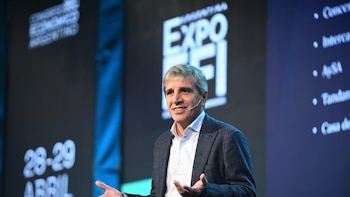 Cuáles son los planes en los que confía Caputo para reactivar el golpeado sector de la construcción