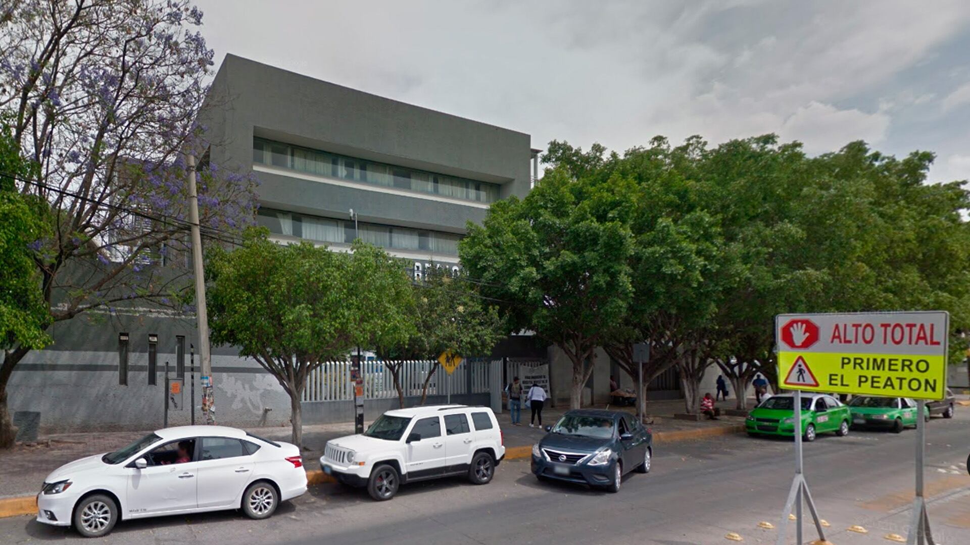 Señalan a clínica del ISSSTE en León por negligenciaCrédito: Google maps