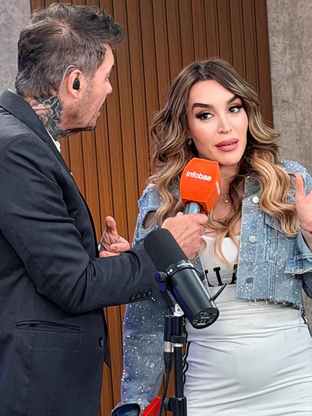 Fátima Florez improvisó una imitación de Shakira a capella en Infobae Mundial y cantó “Dai dai”, la canción oficial del Mundial