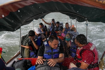 Las autoridades mantienen advertencias por