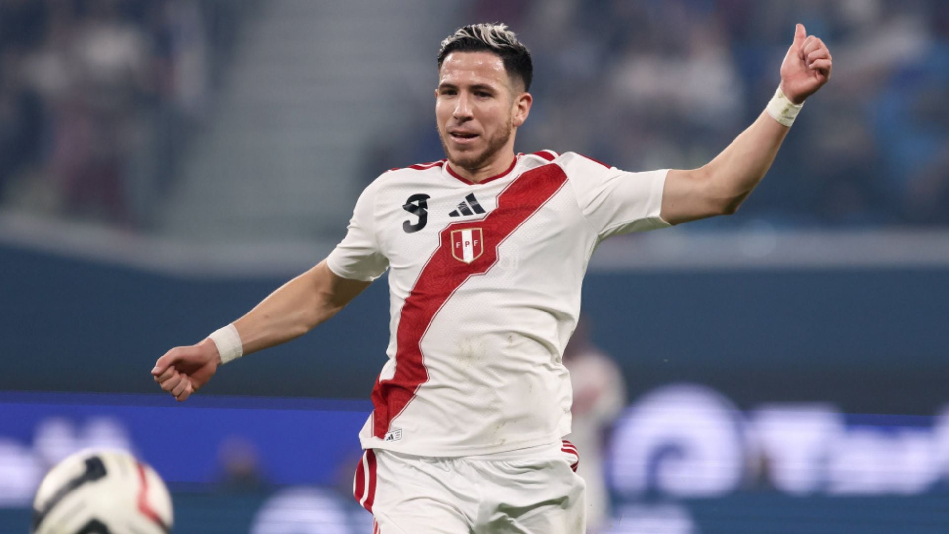 Adrián Ugarriza empieza a forjar su camino en la selección peruana. - Crédito: AFP