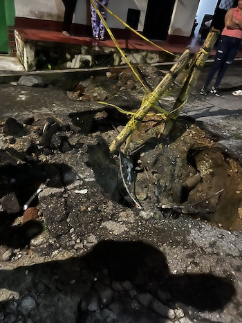 Las autoridades locales investigan un siniestro vial en Ricaurte atribuido a la señalización deficiente - crédito Steven Monroy / Facebook