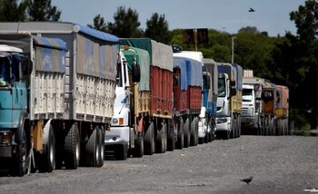 Se disparó el ingreso de camiones en los puertos cerealeros y aguardan más con la cosecha - Image 3