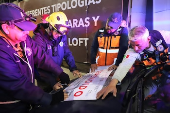 Personal de Protección Civil de