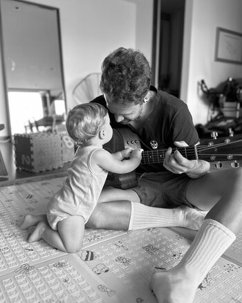 Sebastián Yepes junto a su hijo Lorenzo