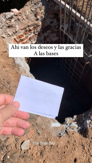 Agustín escribió una carta y