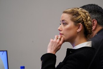 Amber Heard mostró diferentes peinados