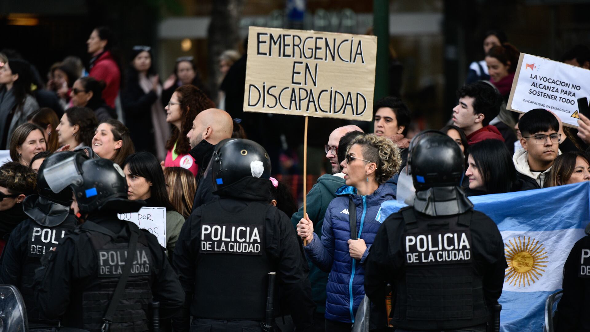 Las familias piden por una recomposición en las prestaciones para la gente con discapacidad (Adrián Escandar)