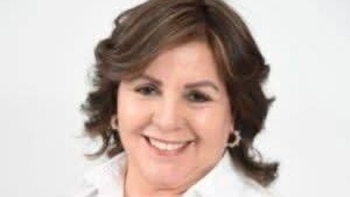 Atacan a balazos alcaldesa de