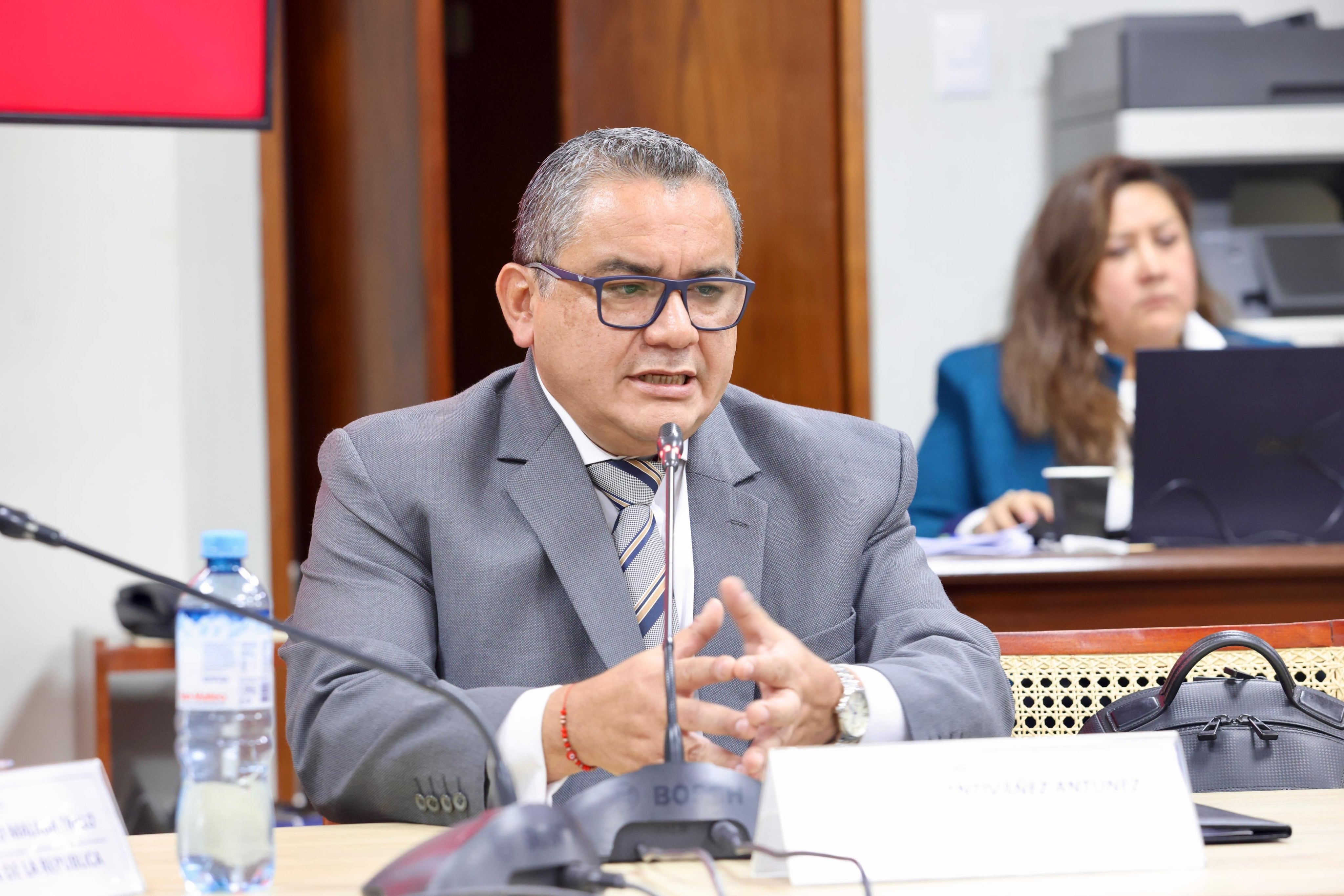 Abren investigación a secretaria del Mininter por ingreso sin registro de Santiváñez: sigue en gobierno de Keiko Fujimori