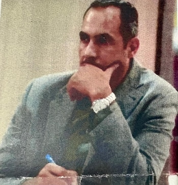 Hadi Gaeini, oficial de la