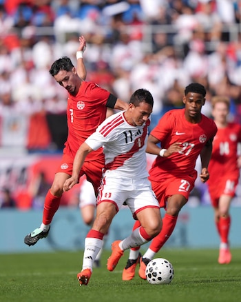 Jairo Vélez ha participado en los tres amistosos de Perú en su gira por Norteamérica.