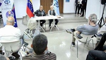 Tarek William Saab recibió en