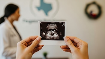 Una doctora es condenada por no detectar una malformación fetal: deberá pagar 147.000 euros a la familia