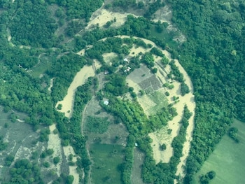 Municipios como Yopal, Algarrobo, San Luis de Palenque y Hato Corozal enfrentaron inundaciones que afectaron a más del 70% de su población, y los equipos de rescate operaron en condiciones extremas - crédito @FuerzaAereaCol/ X