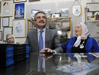 Junto a Hebe de Bonafini