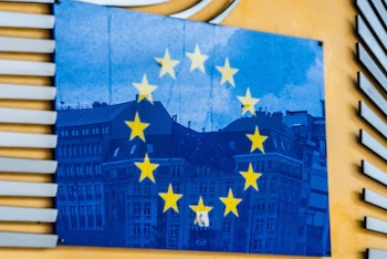 Imagen 2KLLGEVVSVGU7OCAISFYGLSPDY