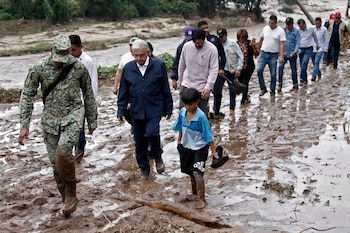 AMLO visitó la zona del