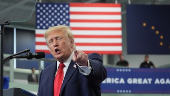 A días de las elecciones de medio término, Donald Trump cambió su estrategia y canceló sus mítines en Kansas e Iowa
