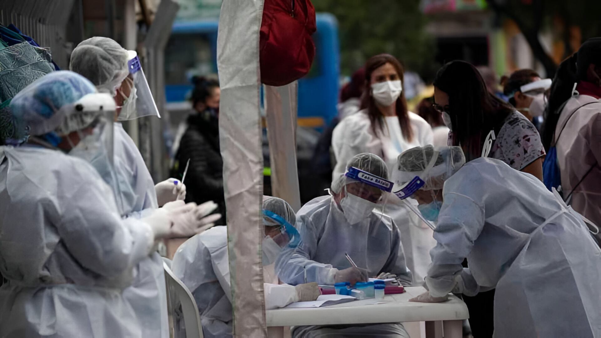 El Informe Anual 2025 de Así Vamos en Salud expone un panorama complejo marcado por transiciones epidemiológicas, sociales y ambientales en Colombia - crédito Academia Nacional de Medicina en Colombia