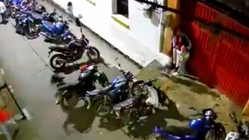 Video: en pleno bingo, un