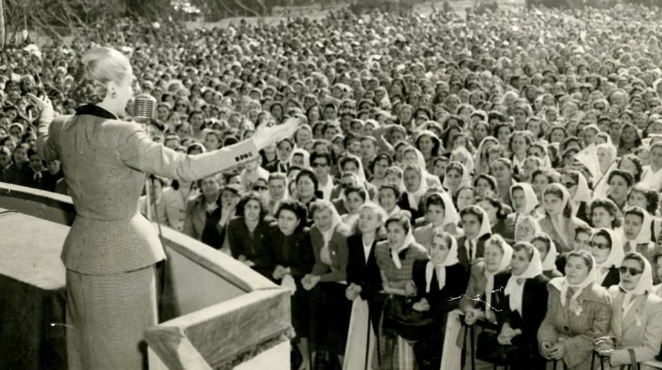 En la rama femenina del Partido Peronista prendió enseguida la idea de Evita candidata. (Archivo General de la Nación)
