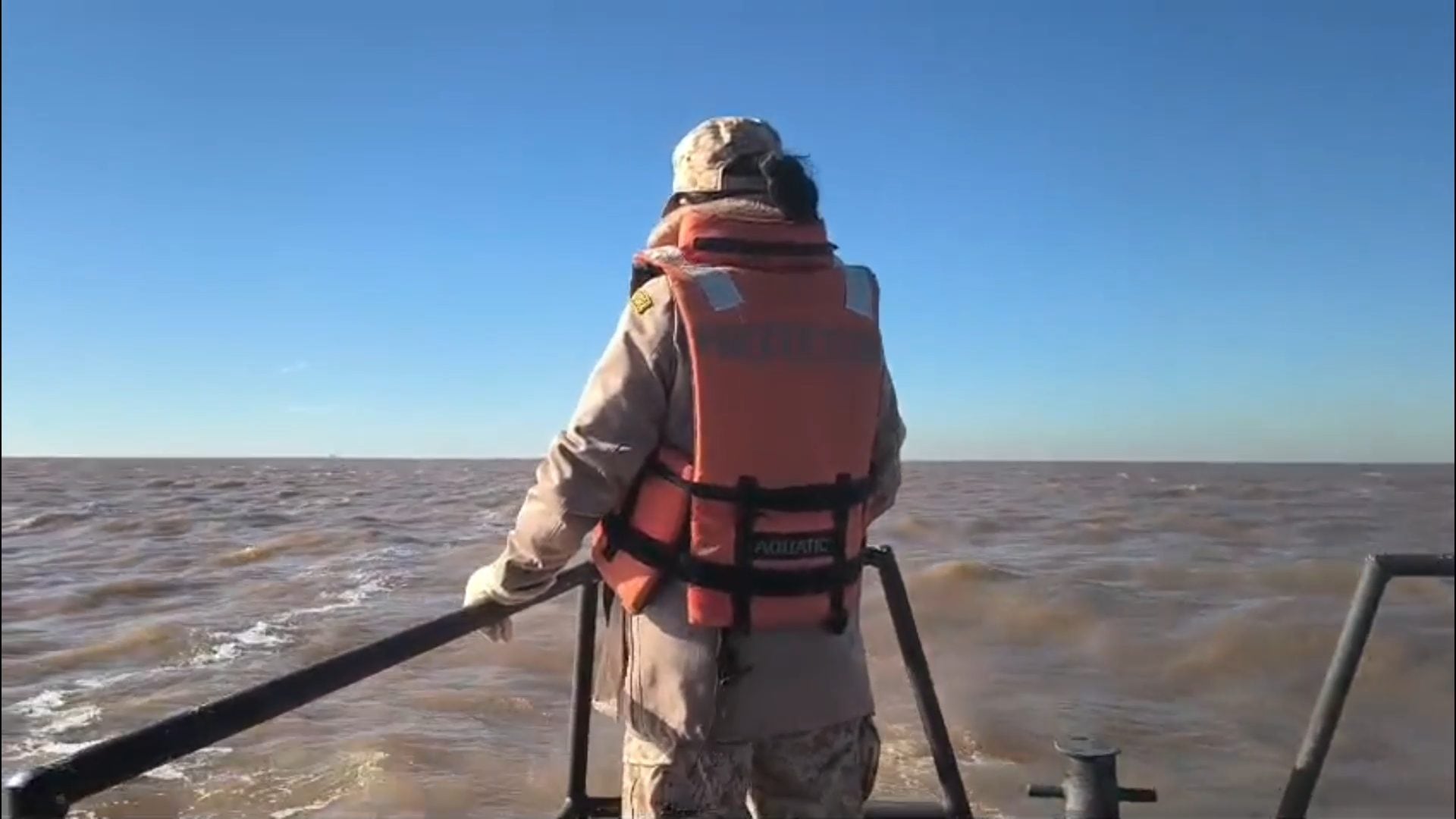 El operativo de Prefectura se lleva a cabo en la franja costera del Río de la Plata desde el Puerto de Buenos Aires hasta la ciudad de La Plata