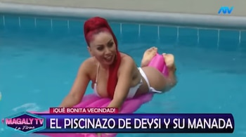Deysi Araujo desafía a sus vecinos tras ganar juicio y organiza celebración en las áreas comunes. Captura: Magaly TV La Firme.