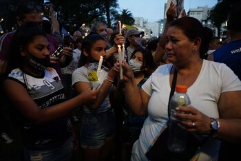 Se prendieron velas y se