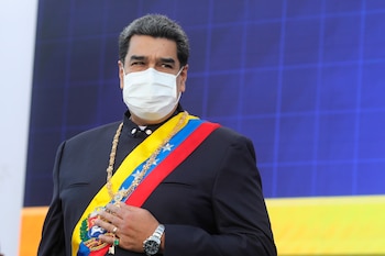 Nicolás Maduro participó en la celebración del aniversario 210 de la firma del acta de independencia en Caracas (EFE/Prensa Miraflores)