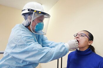 COVID-19 en Perú: 999 nuevos