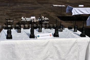 Los disidentes tenían equipos de