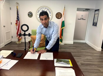 El alcalde de Miami, Francis