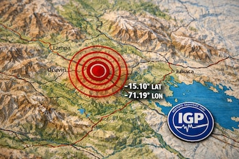 Mapa físico de la región Puno, Perú, con relieve. Un icono rojo con anillos concéntricos marca el epicentro en Ocuviri. Coordenadas -15.10° LAT, -71.19° LON y el logo del IGP son visibles.