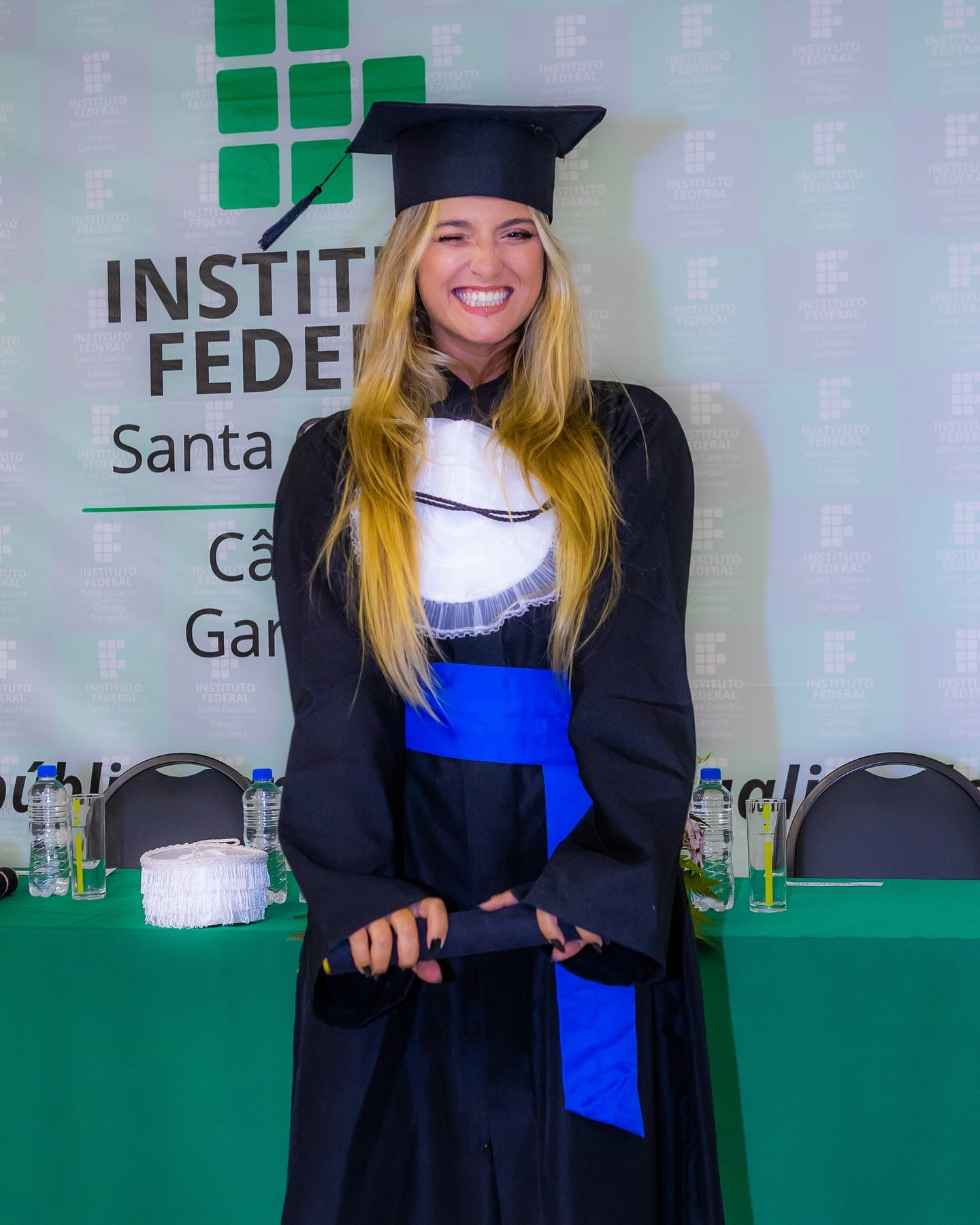 Se recibió como licenciada en Gestión Ambiental (Créditos: @juliadxn_/Instagram)