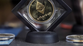 Rusia autoriza la negociación con bitcoin, ethereum y tether para particulares