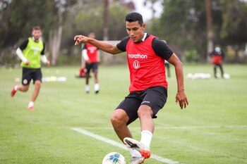 Universitario y Municipal jugaron dos