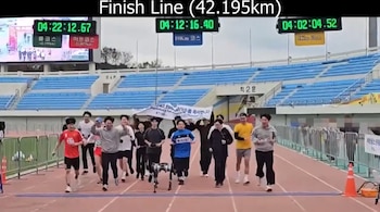 El RAIBO 2 completó la maratón en 4 horas y 19 minutos.. (EFE)