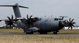 La industria militar coincide con Sánchez y alerta de que las prisas de la OTAN llevan a comprar armamento no europeo: “En muchas tecnologías estamos 30 años por detrás de EEUU”