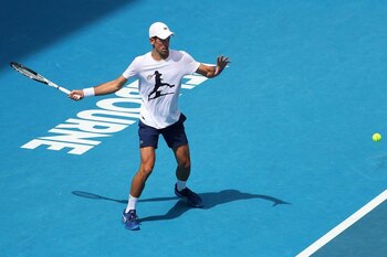 Novak Djokovic fue trasladado en