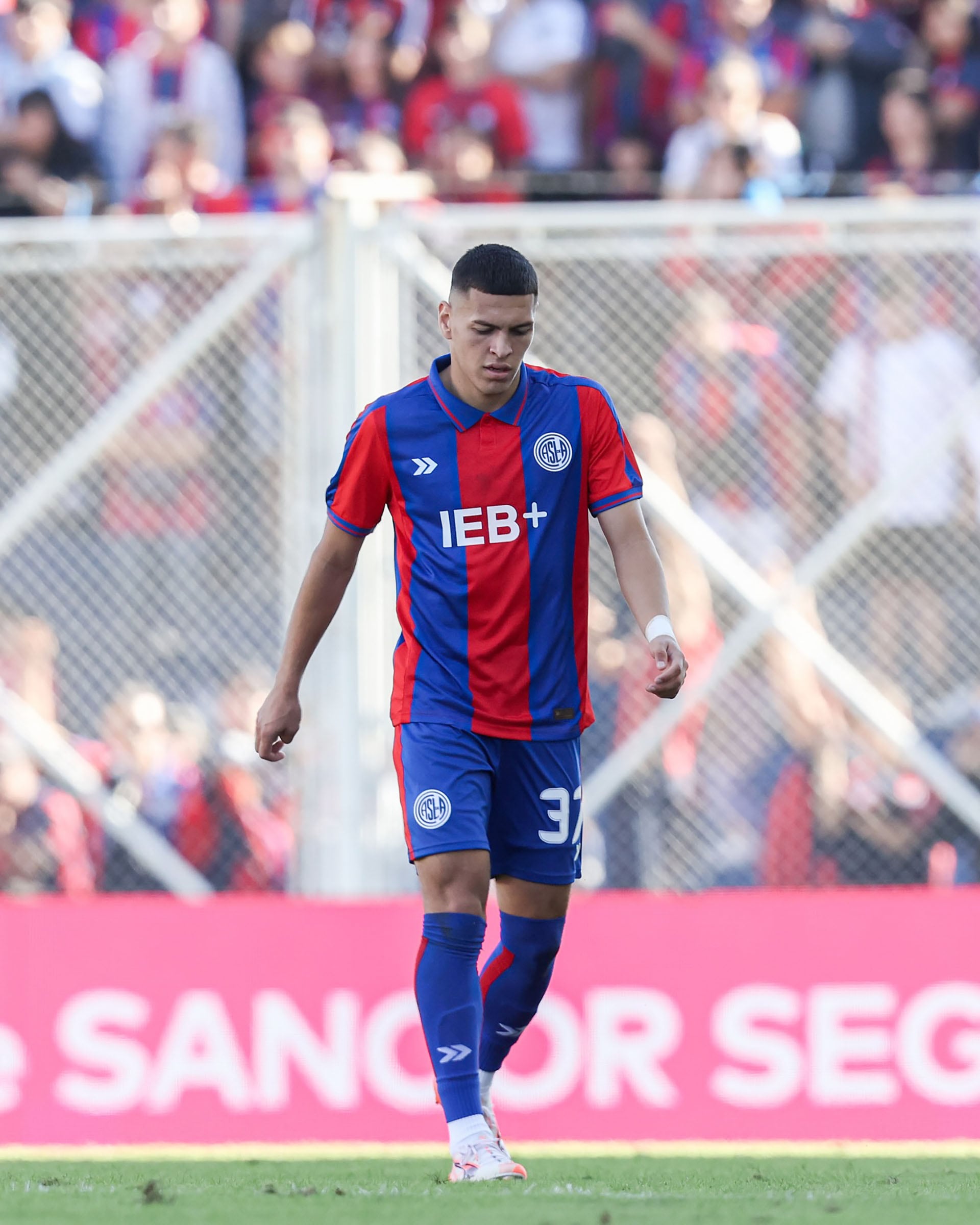 Elias Báez, alternativa en River Plate para el lateral (@baezelias28)