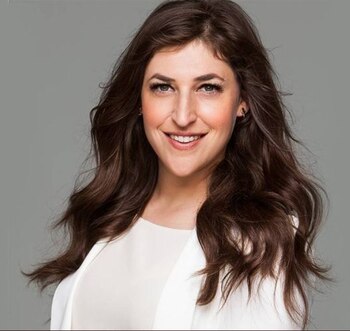 Mayim Bialik obtuvo un doctorado