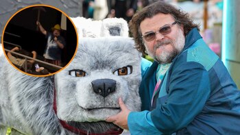 La estrella de Hollywood agita