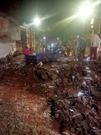 Videos y fotos impactantes del huaico que cayó en Huánuco. (Captura: Facebook)