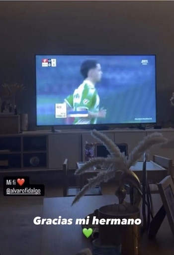 Tras el gesto de Quiñones, el Maguito respondió con un "Gracias mi hermano" para reafirmar el vínculo y buena relación entre ambos. (Captura Instagram)